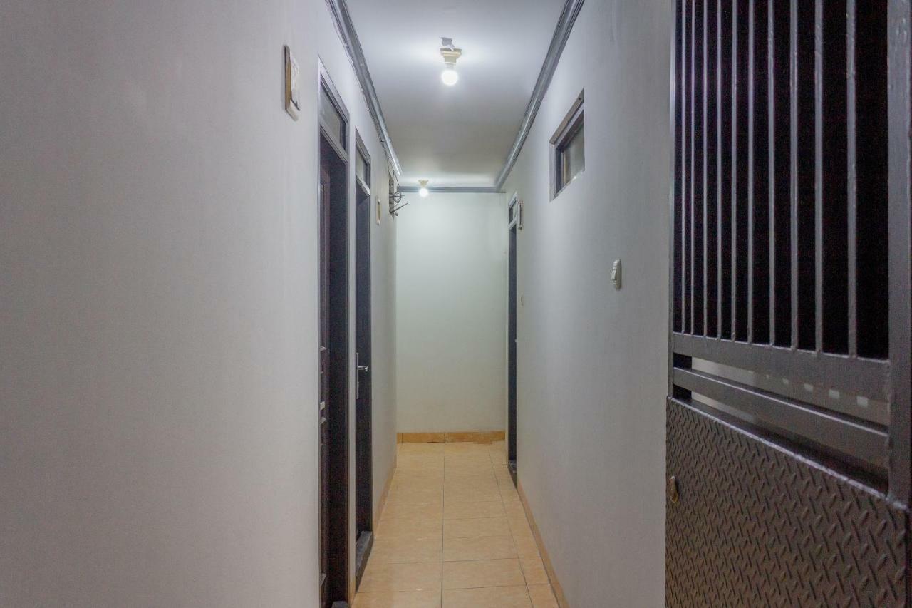 Oyo 649 K68 Residence Jakarta Eksteriør bilde